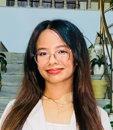 https://us.broadwayinfosys.com/Successful student from Broadway Infosys Ms. Malisha Tandukar